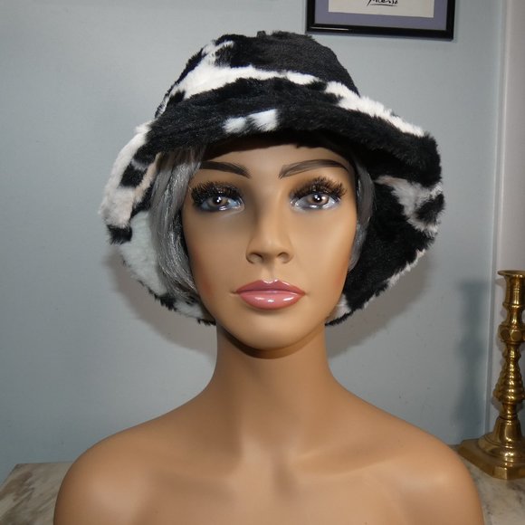 Cute! Stylish SOFT Warm Faux Fur Print Bucket Hat White with Black - Picture 10 of 11
